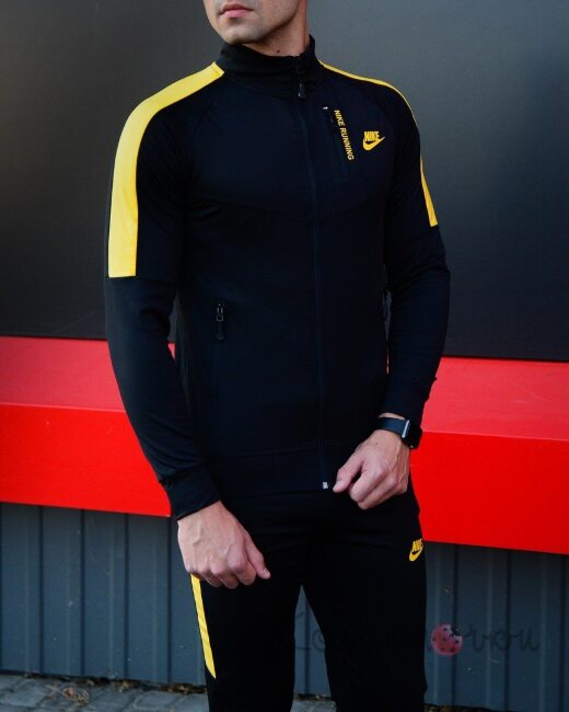 Мужской Спортивный Костюм Nike Running Мужской Спортивный Костюм Nike Running